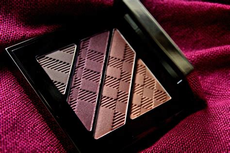 burberry small eyeshadow brush 11|Burberry eyeshadow palette plum pink.